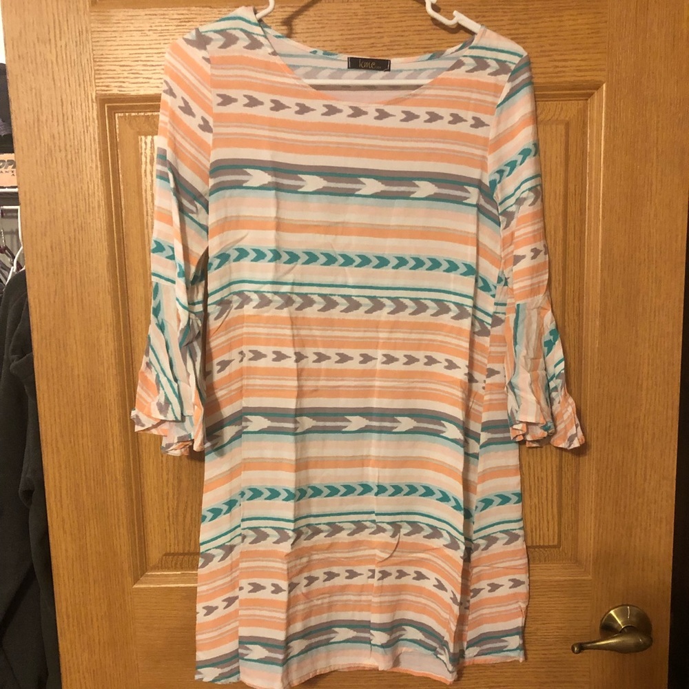 Bell sleeve top